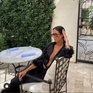 Feather fringe Set NWT